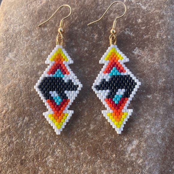 Native Bear Beaded Earrings, New, Handmade by Me - Picture 5 of 6